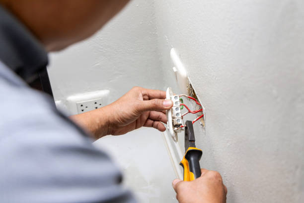 Best Affordable Emergency Electrician  in Rush City, MN